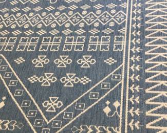 Dawn 7 x 10 indoor / outdoor tug $95