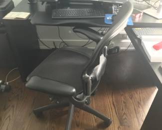 HERMAN MILLER adjustable rolling desk chair. Purchased for $2000. Selling her $650