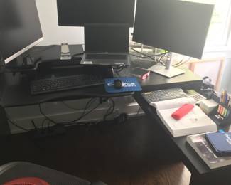 Free standing modern black desk