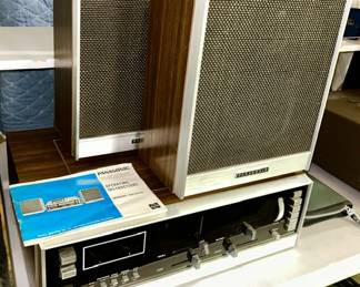Vintage Panasonic stereo system, model RS-820S