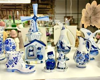 Collection of Delft collectibles