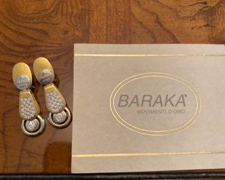 18K and Diamonds Pierced Earrings by Baraka