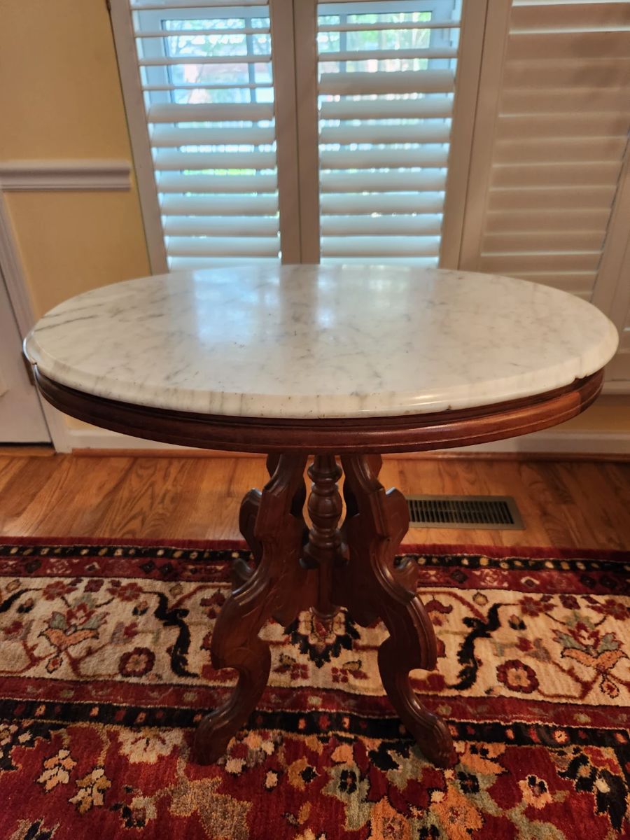 Blue Moon Estate Sale West Little Rock starts on 6/1/2024