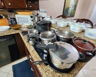 large collection of vintage Corning Ware Blue Cornflower pattern, various pots and pans, microwave