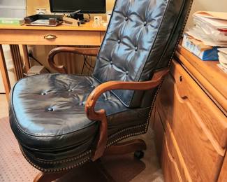 upscale office desk chair