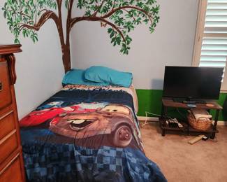 twin bed mattress, box springs and frame