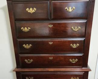 Bernhardt chest of drawers