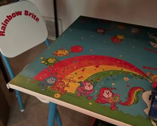 Rainbow Brite vintage table w one chair