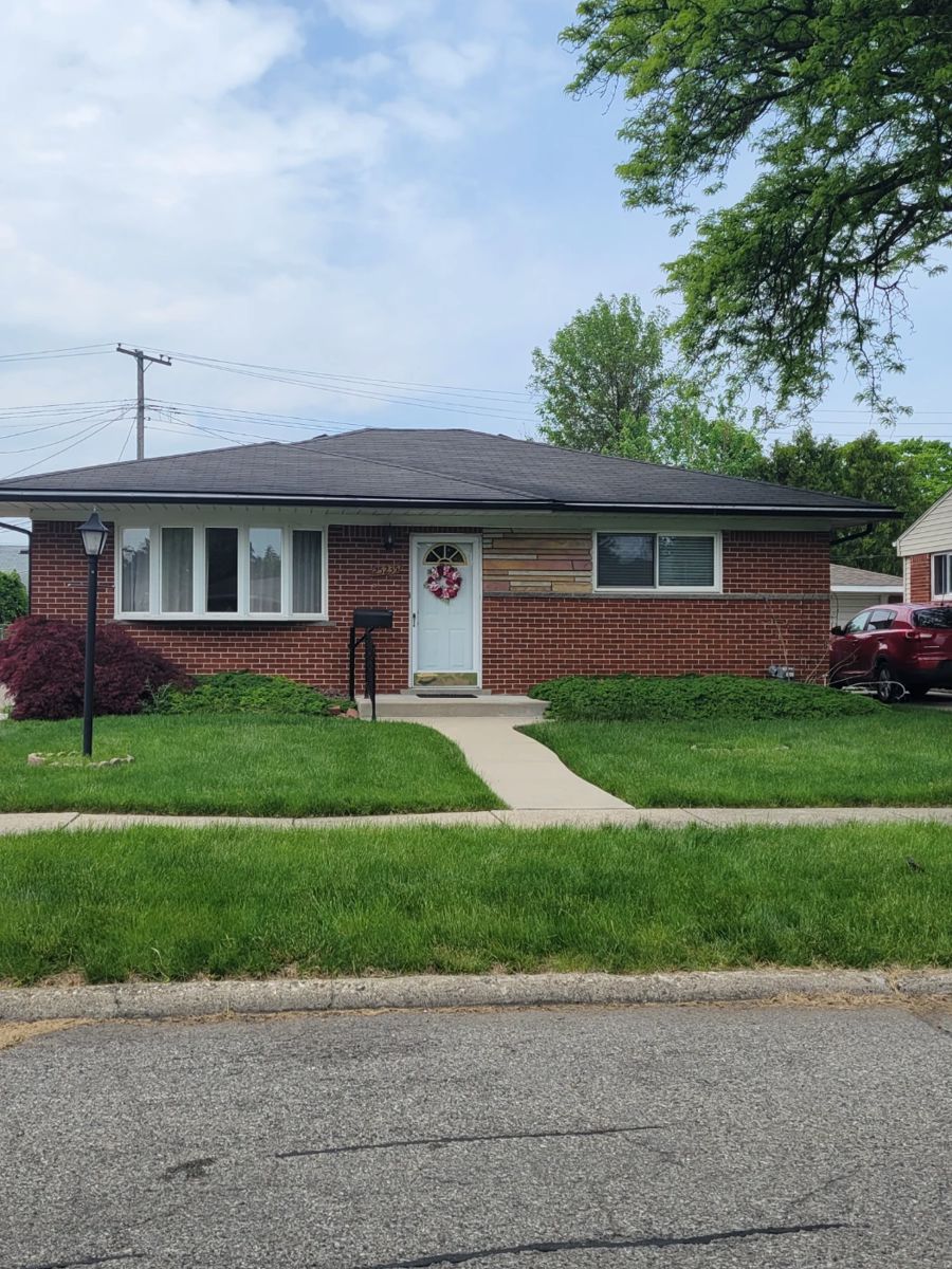 ROSEVILLE ESTATE SALE in Roseville, MI starts on 5/17/2024