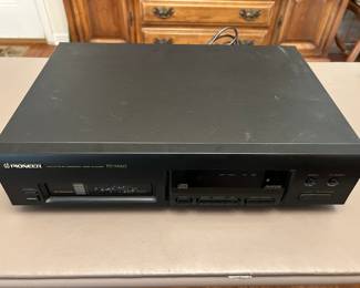 Vintage Pioneer PD-M423 Multi-Play Compact Disc Player w/ Cable, 2 Cartridges & Remote