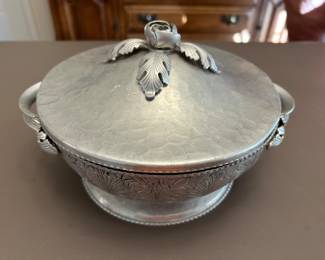 Vintage Trade Continental Mark Silverlook Covered Casserole Dish