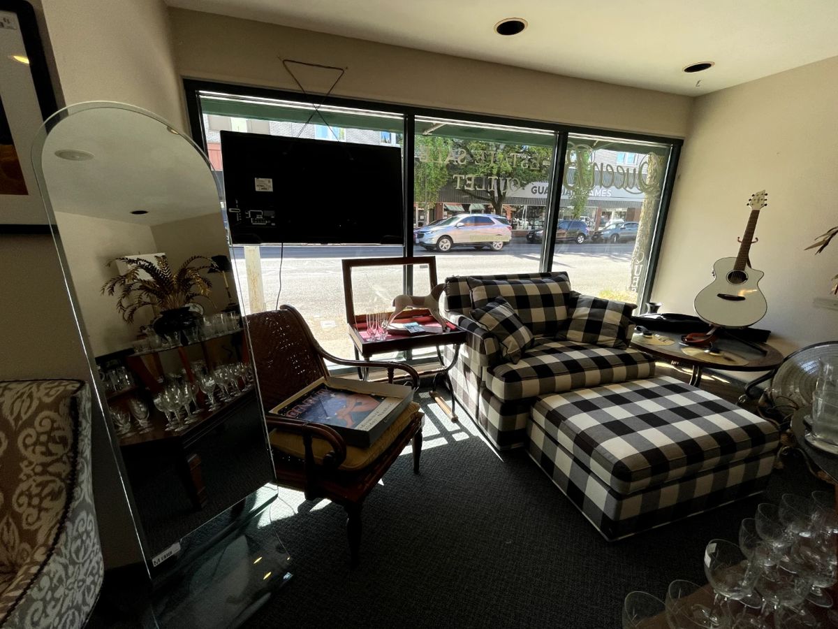 Estate Sale 1 of 2 Beehive in Corvallis, OR starts on 5/17/2024