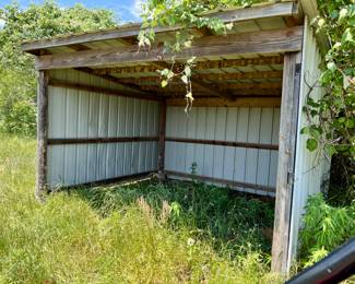 Metal Animal Shelter