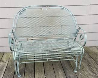 Lot 500-005   
Vintage Wrought Iron Love Seat Glider