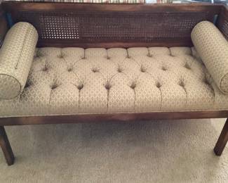 BEAUTIFUL TUFTED UPHOLSTERED BENCH