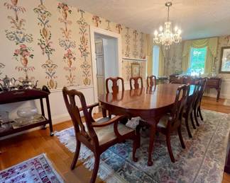 dining room table and chairs 