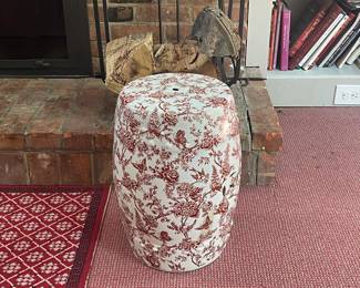 round table / plant holder 