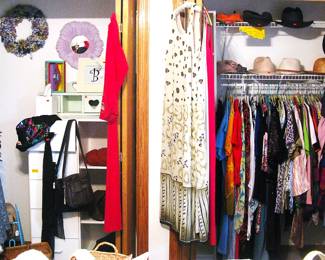 Women's Clothing - Hat's - Purses and Shoes