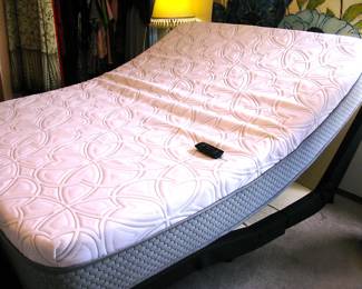 Ease  Tempur-Pedic Adjustable Queen Bed with Remote - Head