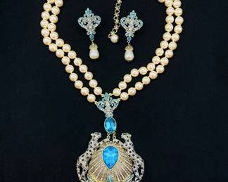 Heidi Daus  Swarovski Crystal  