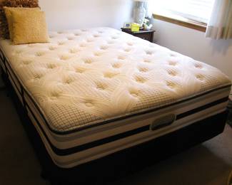 Queen Bed with Beautyrest Recharge Mattress (Like New)