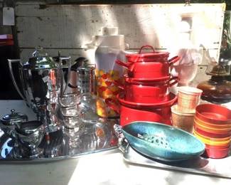 Thermos looks like something the Brady Bunch would have used.