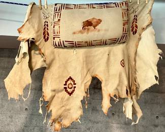 Zona Pilgreen Painted Pillow Hide