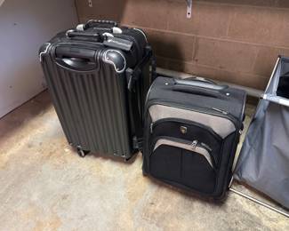 Vingarde bottle carrying suitcase