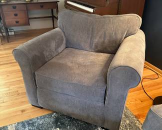 4pc sectional sofa with ottoman, and chair