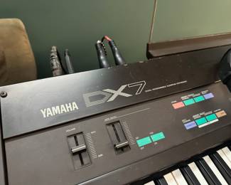 80's Yamaha DX7 Electric Keyboard 