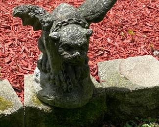 gargoyle statue / garden art