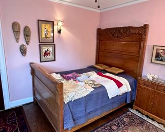 Beautiful oak carved full size bed and mattress.