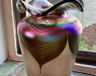 Beautiful iridescent pulled feather art glass vase.