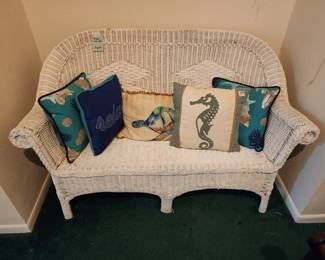 wicker settee