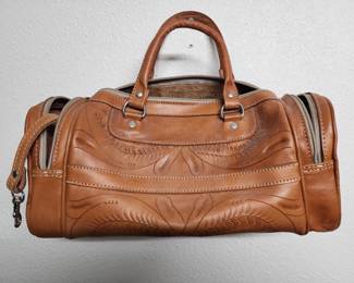 Wonderful COACH leather bag