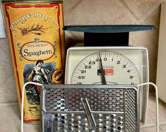 Cheese Grader & Kitchen Scale