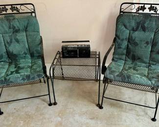 Outdoor Lounge Chairs & Table