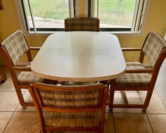 Kitchen Table & 4 Chairs