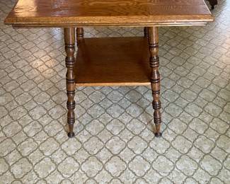Square Oak table 