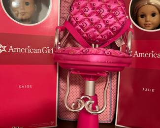 American girl dolls w box 
Dolls chair 
