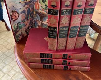 Set New Masters pictorial encyclopedia 