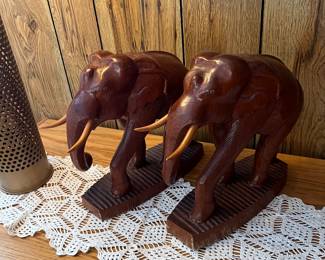Wood carved pair Elephants 