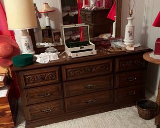 Dresser ( part of suite 