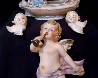 "Warrenville Whimsy" in Warrenville, SC. Starts Closing Tues 5/21 at 8p. Pickup Thurs 5/23 from 2-6p. Please visit our CTBIDS page to see all of our sales! augusta.ctbids.com