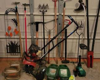 "Warrenville Whimsy" in Warrenville, SC. Starts Closing Tues 5/21 at 8p. Pickup Thurs 5/23 from 2-6p. Please visit our CTBIDS page to see all of our sales! augusta.ctbids.com