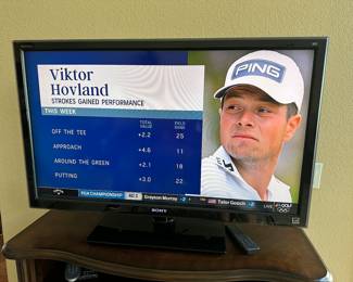 Sony KDL-40XBR2
40" BRAVIA® XBR® 1080p LCD HDTV