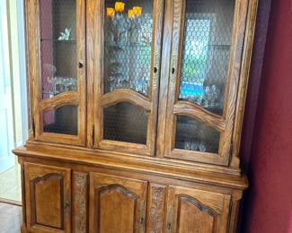 $250. OBO. HICKORY Display Cabinet.                             2 piece, console base with  Glass front top. Lighted with glass shelves and drawers.