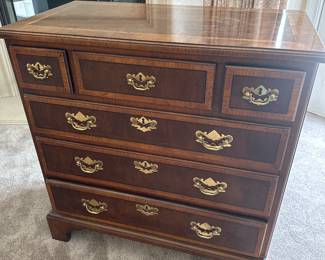$300. OBO. HENREDON Aston Court Bachelor Chest/Nightstand. 6 drawer. 
31” tall x 30.5” wide x 16” deep