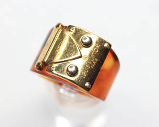 visit https://www.alighieris.com/ to bid!!! Louis Vuitton Lock Me Tortoise Brown Resin Ring