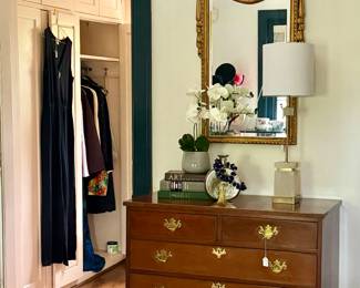 Ohhh the sneek peek at the closet - its filled with St John, ETRO, Max Mara, Layfette and more..